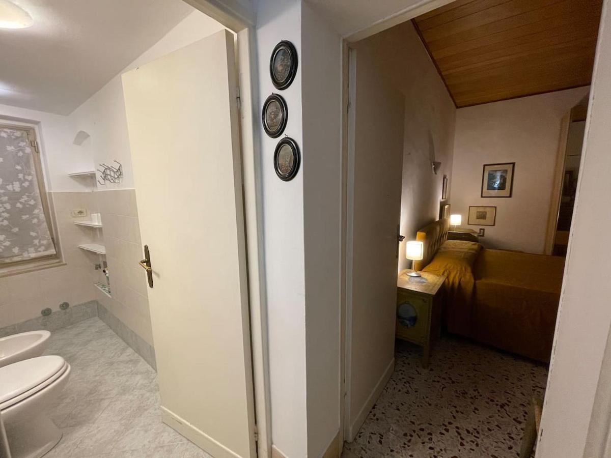 Attico Con Terrazzo Panoramico A 200 Mt Dal Duomo Apartment Perugia Exterior photo