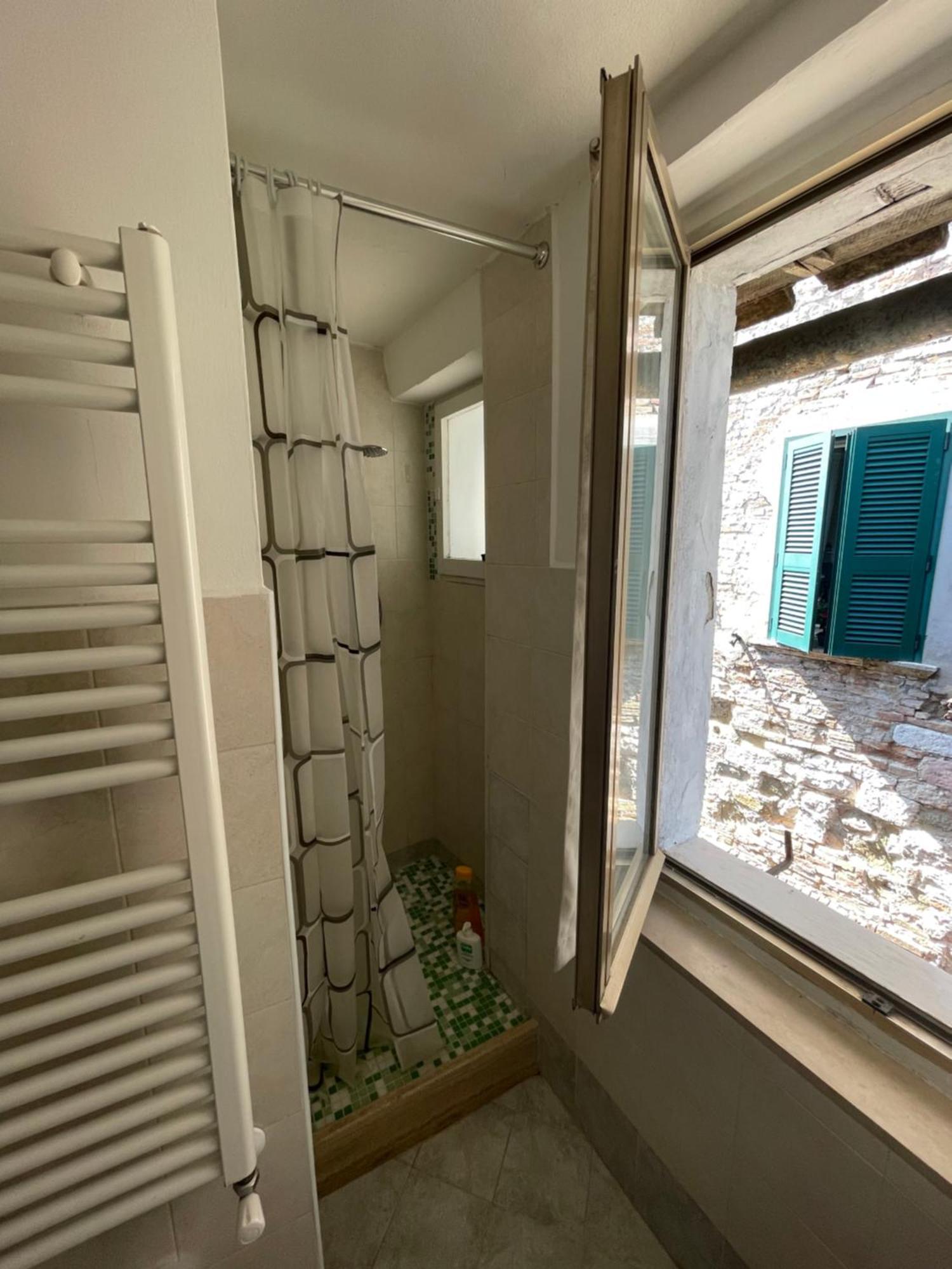 Attico Con Terrazzo Panoramico A 200 Mt Dal Duomo Apartment Perugia Exterior photo